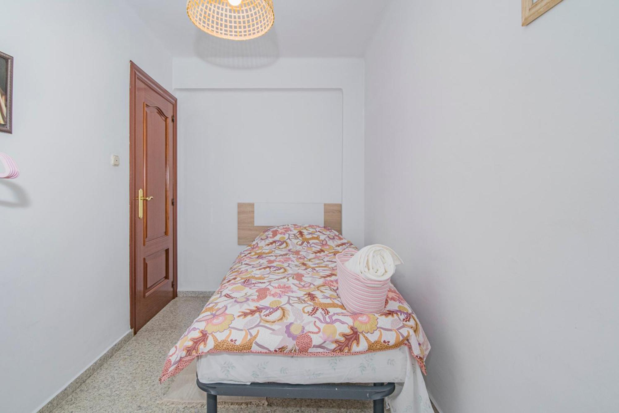 Delfin Retreat Con Terraza Junto A Parada De Metro Granada Eksteriør billede