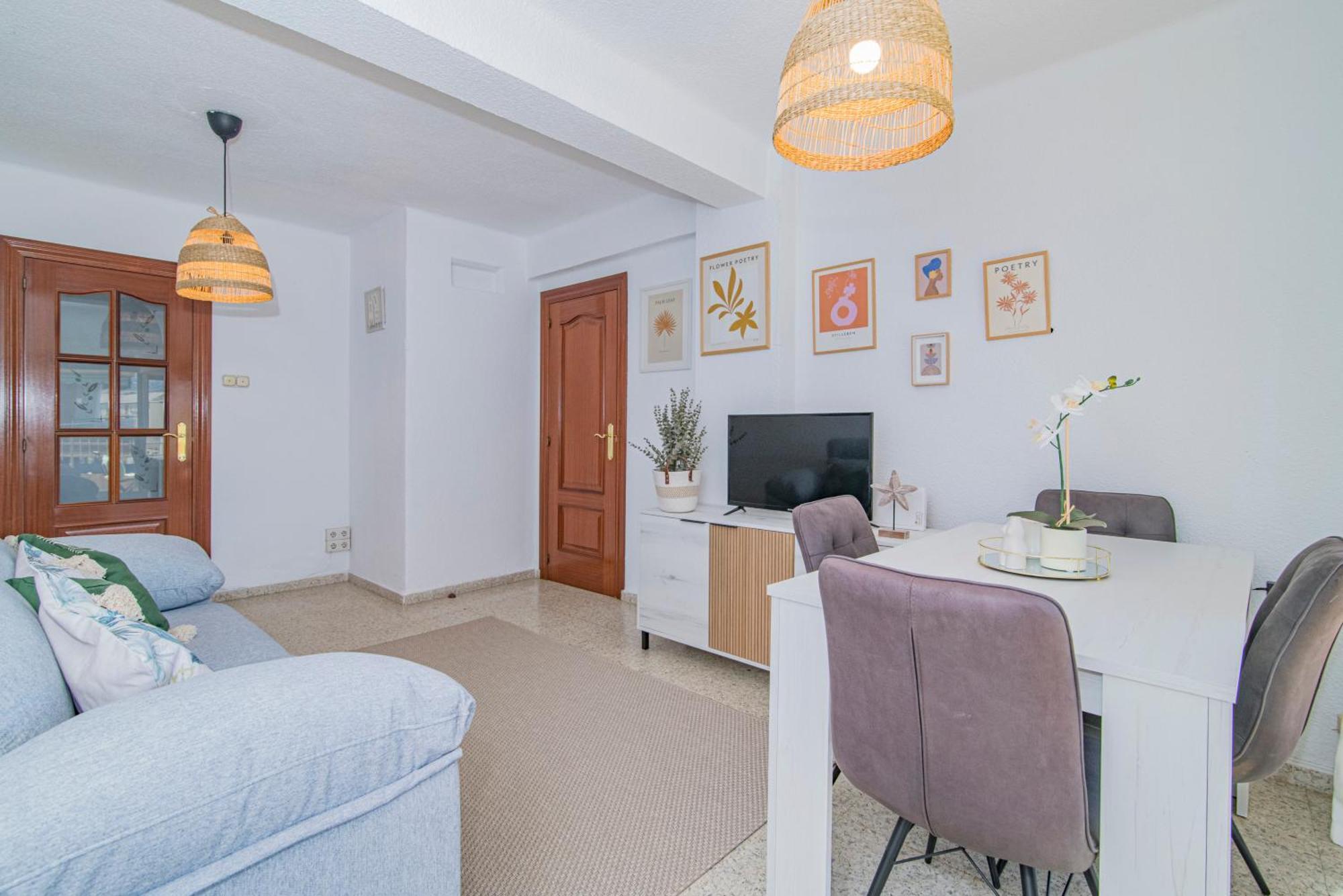 Delfin Retreat Con Terraza Junto A Parada De Metro Granada Eksteriør billede
