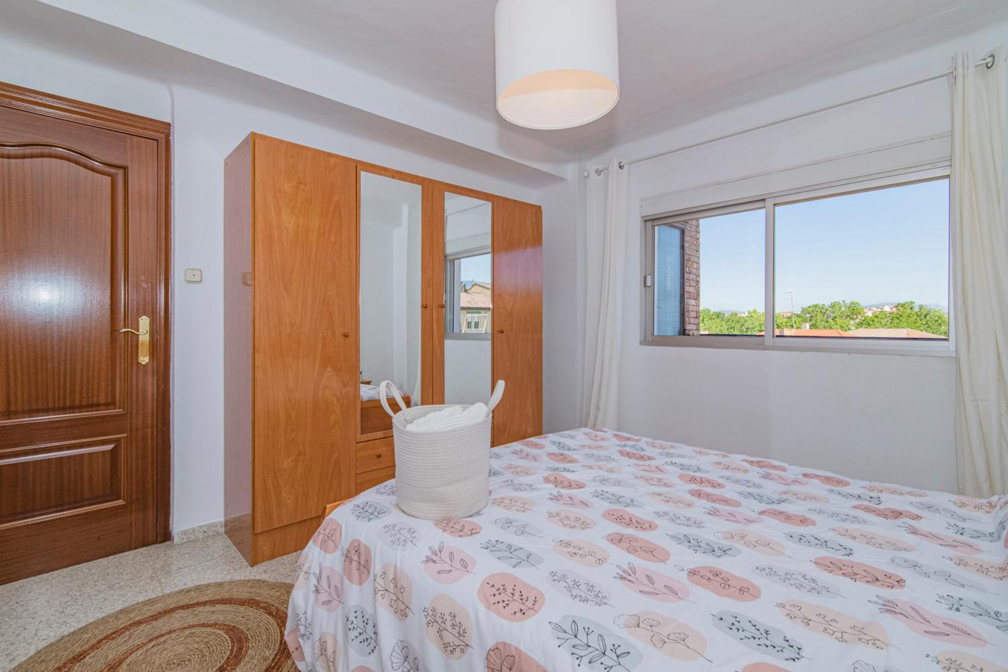 Delfin Retreat Con Terraza Junto A Parada De Metro Granada Eksteriør billede