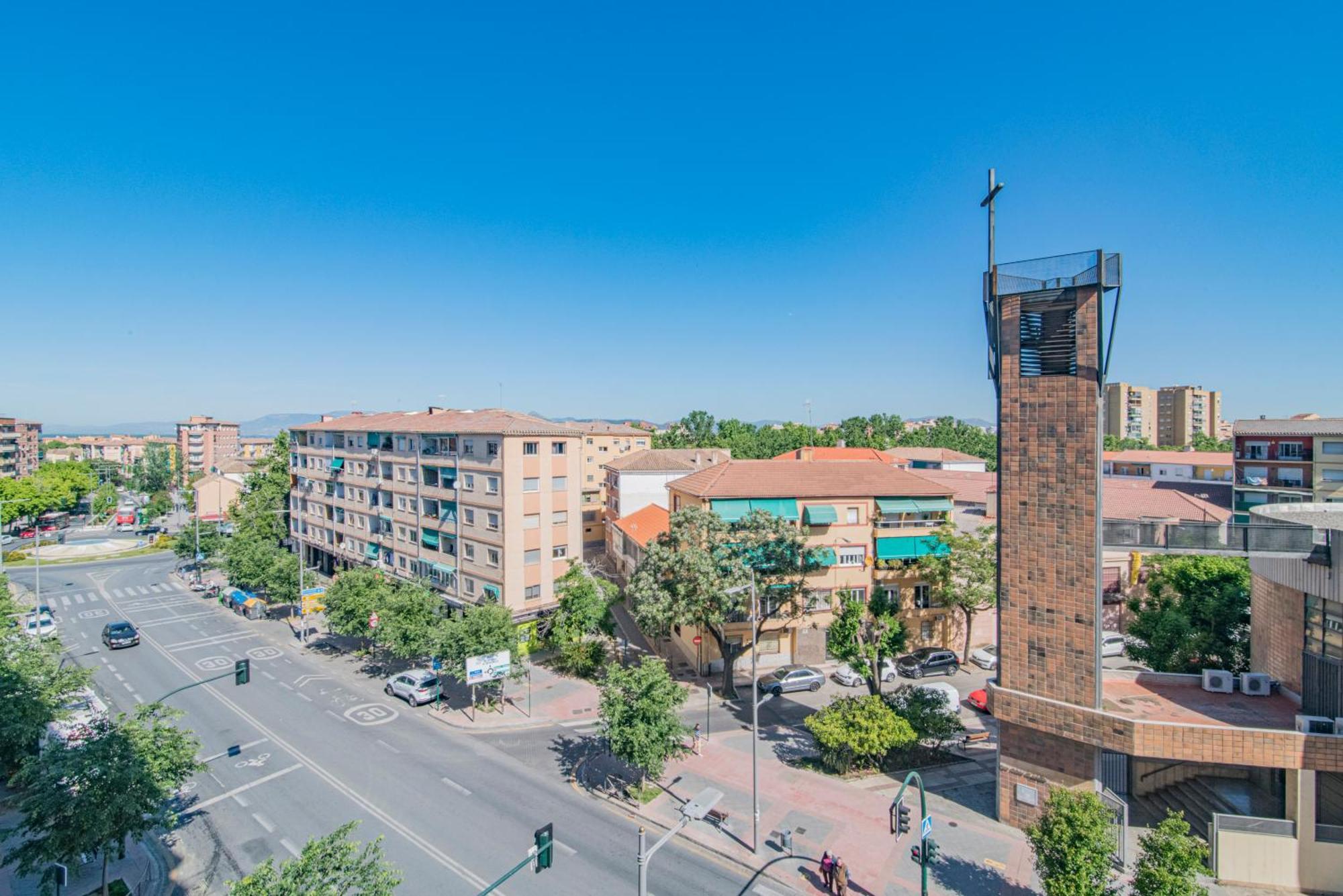 Delfin Retreat Con Terraza Junto A Parada De Metro Granada Eksteriør billede